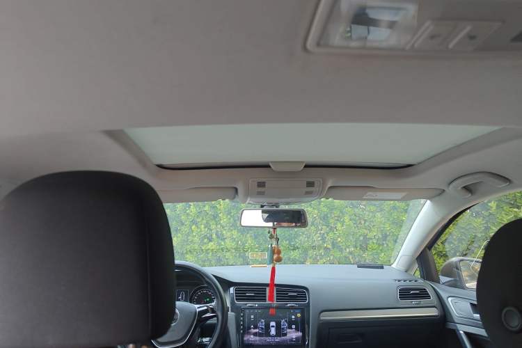 Used Volkswagen Golf 2015 1.6L Automatic Comfort Model
