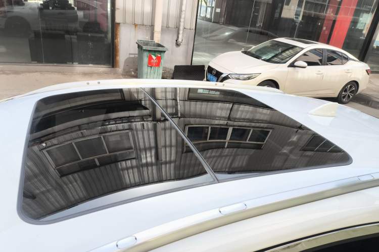 Used Honda Vezel 2015 1.8L CVT 2WD Luxury Model
