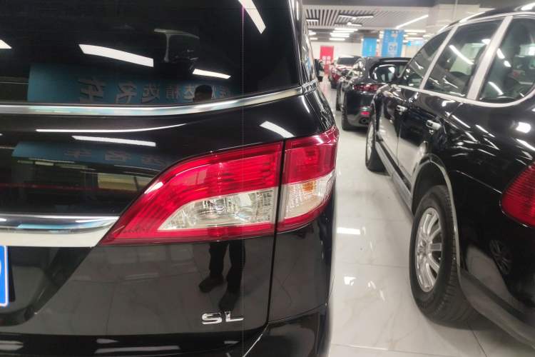 Used Nissan Quest 2015 3.5L SL