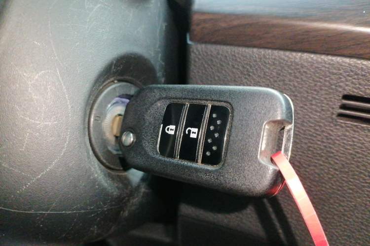 Used Honda Jade 2016 1.8L Automatic Comfort Version 5 Seats Vehicle Key