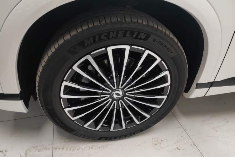 Used Dongfeng Aeolus Aeolus L8 2025 Model 185KM Ideal Edition