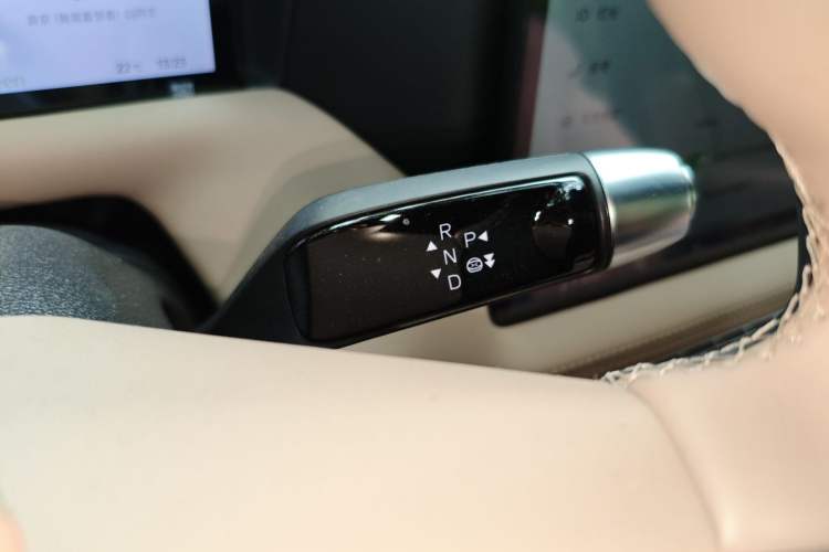 Used XPeng G9 2025 725 with Ultra-Long Range Max