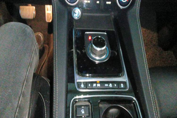 Used Jaguar F-PACE 2019 2.0T All-Wheel Drive R-Sport Sport Edition