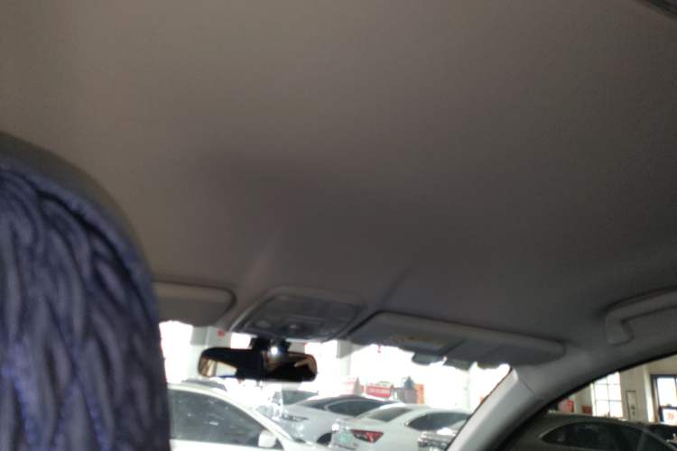 Used Haval M6 2019 1.5T Manual Two-Wheel Drive Urban Version China V Standard Headliner