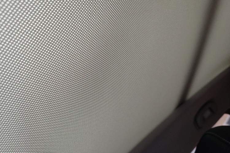 Used Roewe RX5 2016 20T Two-Wheel Drive Automatic Flagship Edition Headliner