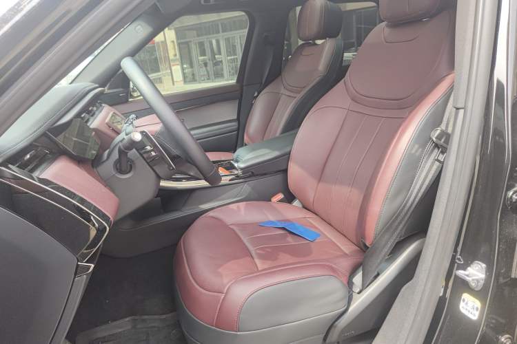 Used Land Rover Range Sport 2025 400 PS Dynamic SE Left Front Seat