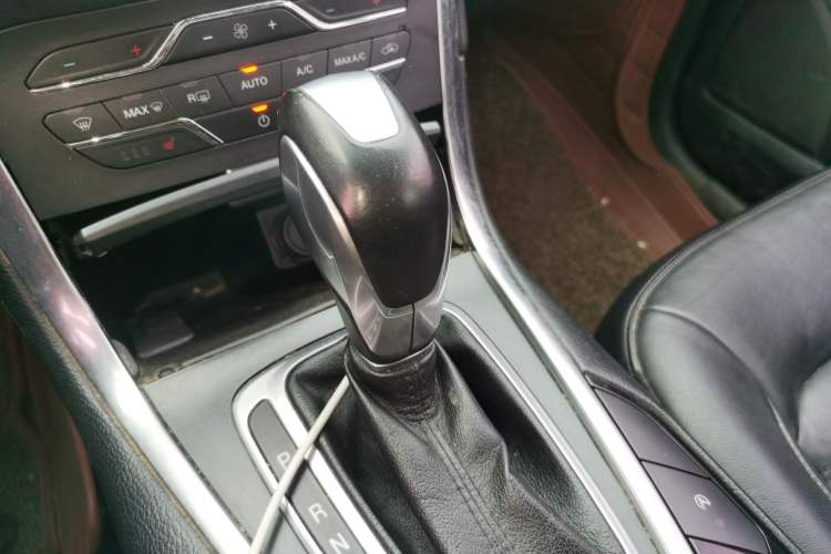 Used Ford Edge 2018 EcoBoost 245 Two-Wheel-Drive Titanium 7-Seater China V Standard