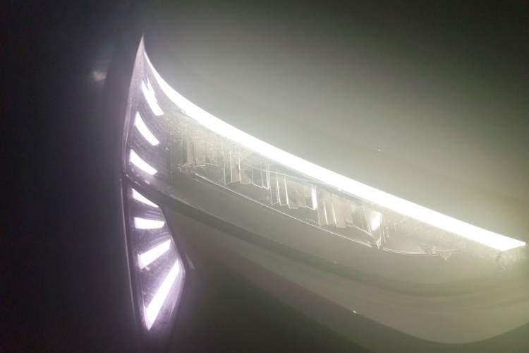 Used AION Y 2021 70 Intelligent Edition Right Front Headlight