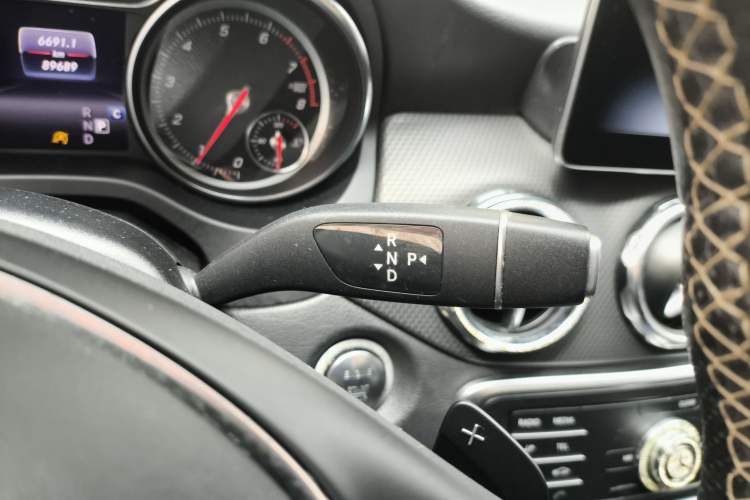 Used Mercedes-Benz GLA 2018 GLA 200 Sport Edition Gear Lever