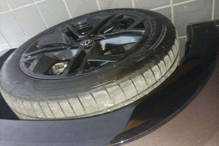 Used Volkswagen Teramont 2025 Tiguan Pro 450TSI Four-Wheel Drive Summit Edition Right Rear Wheel Hub