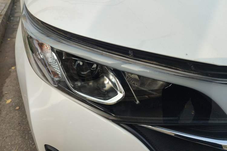 Used GAC Trumpchi M6 2021 270T DCT Luxury Edition (7-seater)
