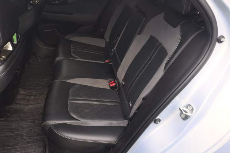 Used GAC Trumpchi EMPOW 2023 400T Automatic R MAX
