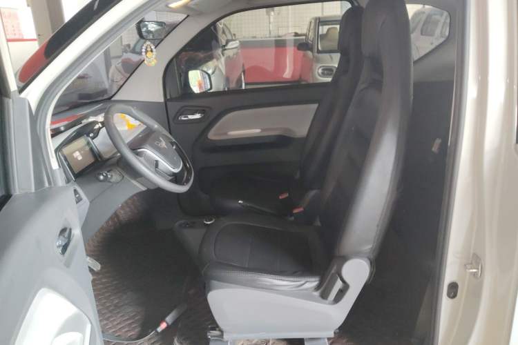 Used Wuling Hongguang MINIEV 2022 Macaron Premium Model – Lithium Iron Phosphate Left Front Seat