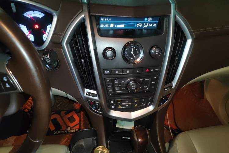 Used Cadillac SRX 2011 3.0L Flagship Edition Audio And AC Panel