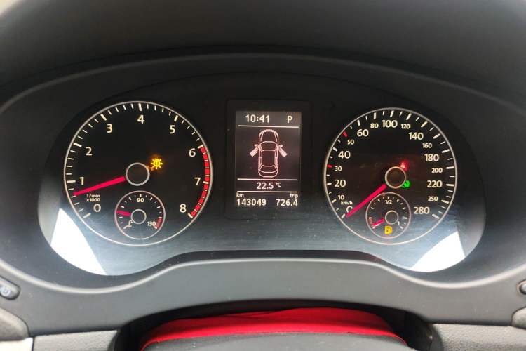 Used Volkswagen Sagitar 2012 1.4TSI Automatic Luxury Edition