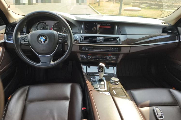 Used BMW 5 Series 2014 525Li Luxury Design Package
