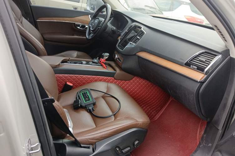 Used Volvo XC90 2020 Facelifted T6 Zhiyi Luxury 7-Seater
