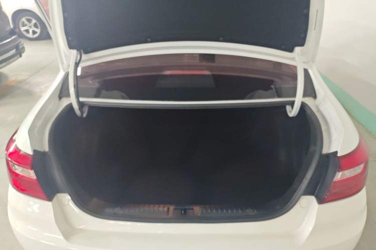 Used Geely Auto Vision 2020 Revised 1.5L Manual Asian Games Edition Trunk