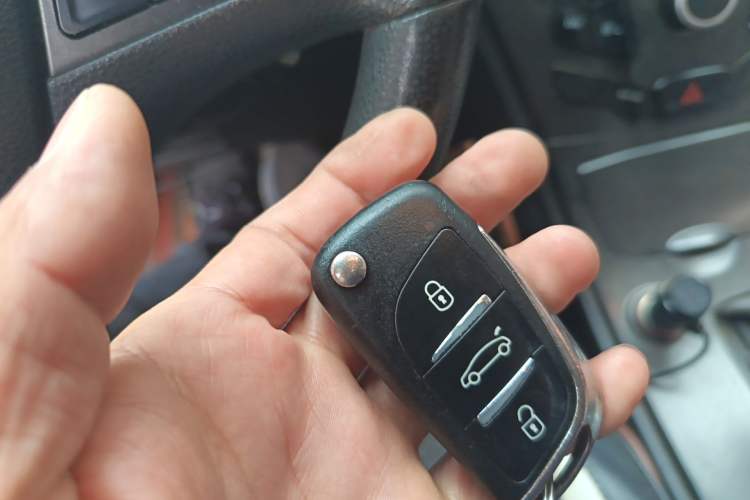 Used GAC Trumpchi GA3 2013 1.6L Manual Luxury ESP Version
