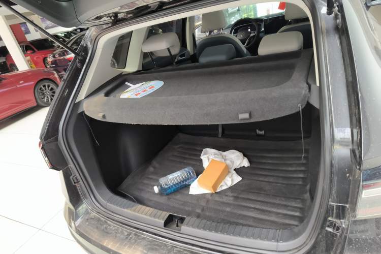 Used Volkswagen Tharu 2023 300TSI Two-Wheel-Drive Full Moon Edition Trunk