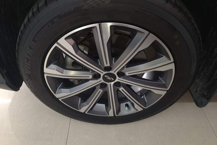 Used Chery Fengyun T9 2024 120 Long-Range Standard Version 5 Seats Lithium-NMC Battery
