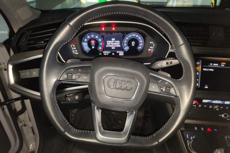 Used Audi Q3 2020 35 TFSI Fashion Dynamic Model