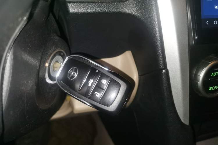 Used Toyota Camry 2012 Junrui 2.0S Radiant Edition