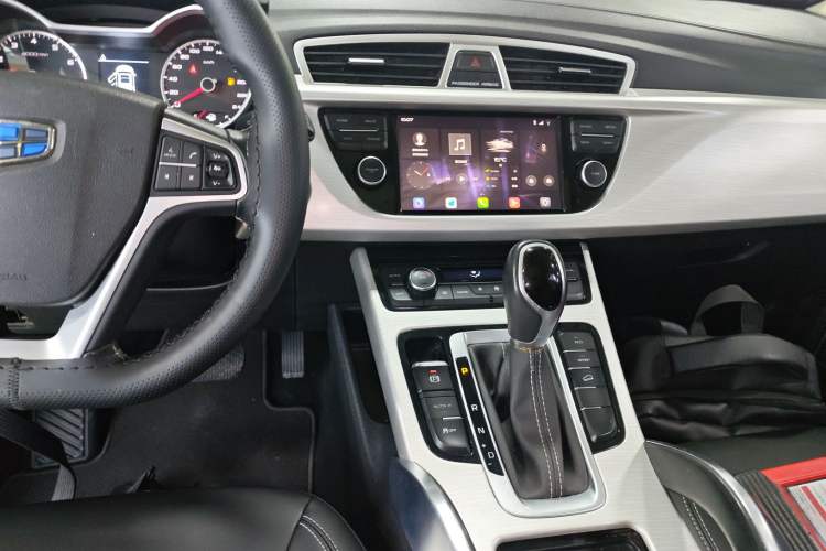 Used Geely Auto Emgrand X7 Sport 2018 1.8TD Automatic Two-Wheel Drive Zhiya Model Gear Lever