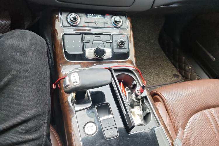 Used Audi A8 2013 A8L 45 TFSI quattro Luxury Model
