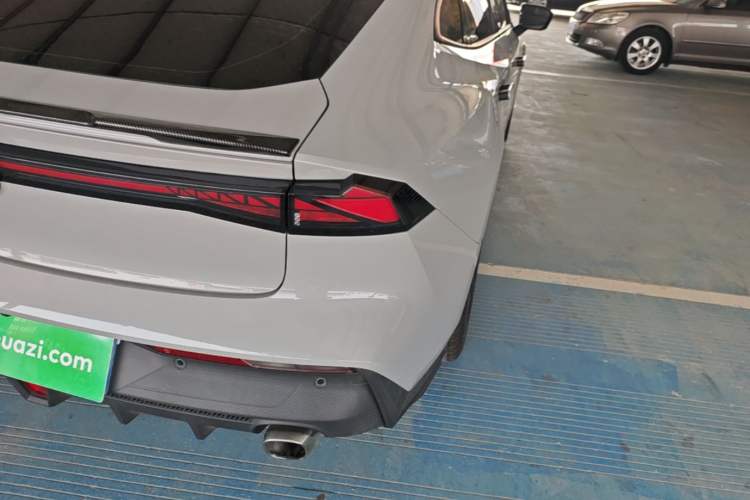 Used CHANGAN UNI-V 2022 1.5T Prestige Version Right Rear Taillight