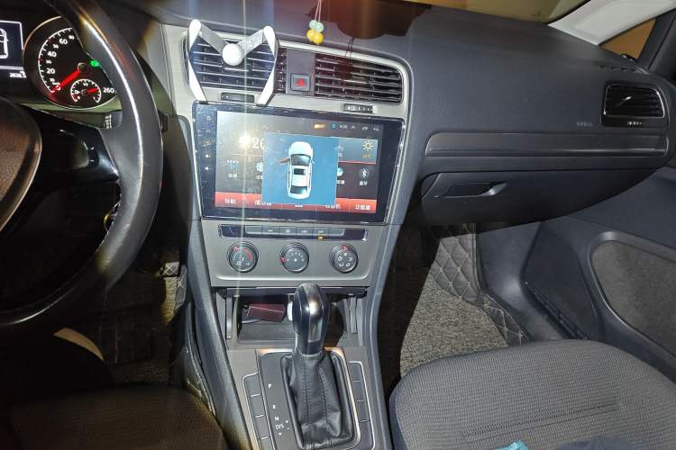 Used Volkswagen Golf 2016 1.6L Automatic Comfort Model
