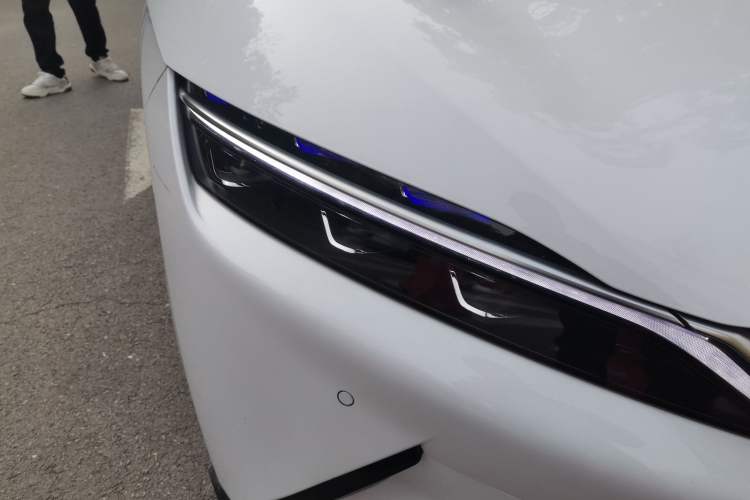 Used BYD Han 2021 EV Standard Range Luxury Model Right Front Headlight