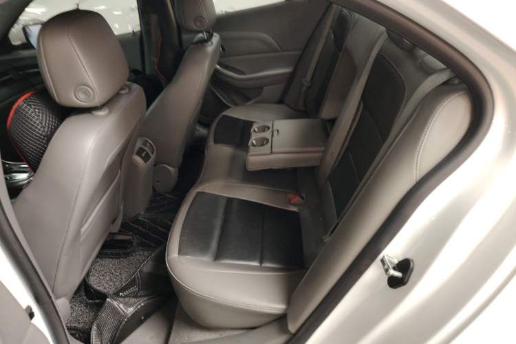 Used Chevrolet Malibu 2013 2.0L Automatic Luxury Edition Left Rear Seat