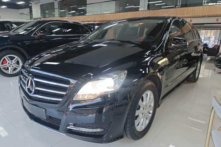 Used Mercedes-Benz R-Class 2015 R 320 4MATIC Luxury Model