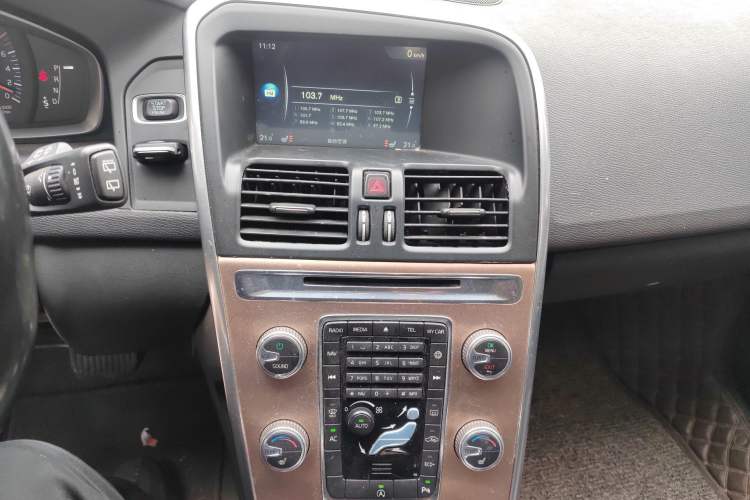 Used Volvo XC60 2015 T5 Smart Upgrade Model