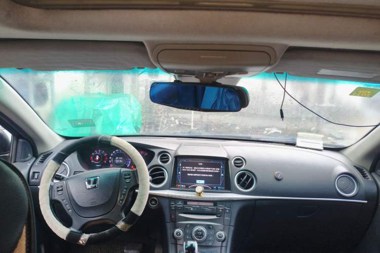 Used Luxgen Great 7 SUV 2012 Limited-Edition Sharp Model 2.2T Two-Wheel Drive Smart Version
