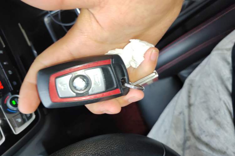 Used BMW 4 Series 2014 428i Convertible Sport Design Package Vehicle Key