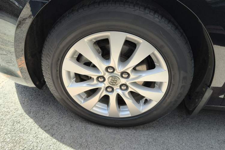 Used Buick LaCrosse 2013 2.4L SIDI Elite Comfort Version