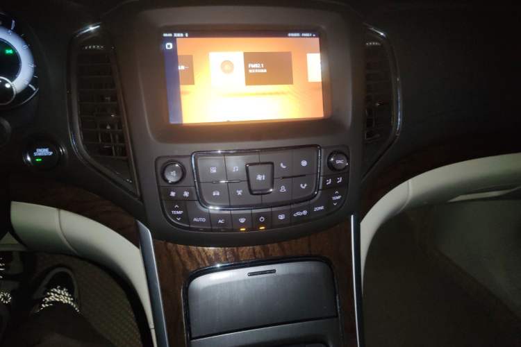 Used Roewe 950 2017 30T Internet Flagship Edition Audio And AC Panel