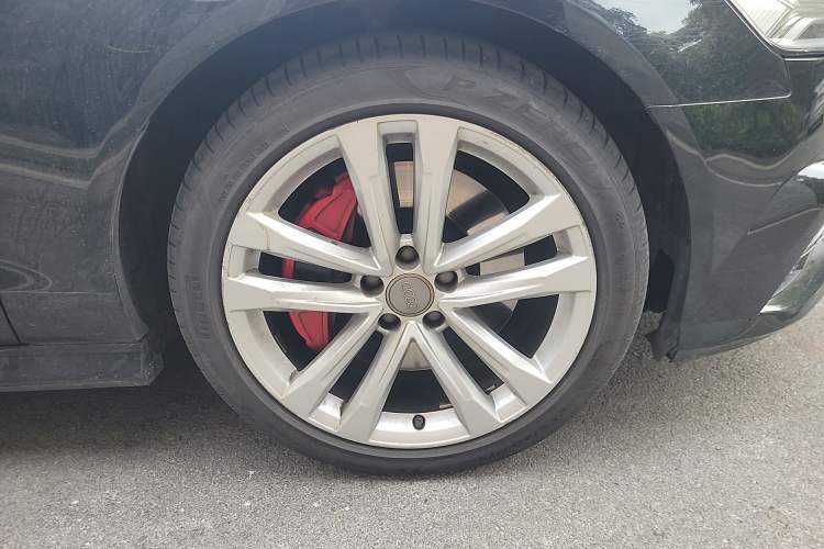 Used Audi A6L 2018 30th Anniversary Edition 45 TFSI quattro Sport model
