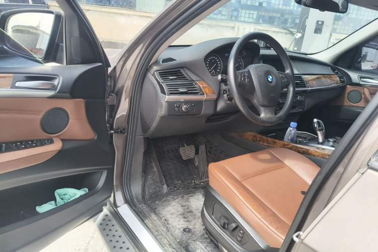 Used BMW X5 2013 xDrive35i Leading Model Driver Seat