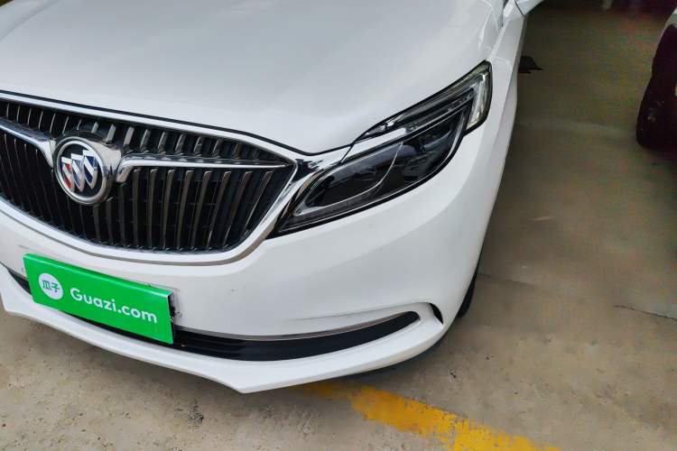 Used Buick GL8 2017 ES 28T Premium Version China V Standard Left Front Headlight