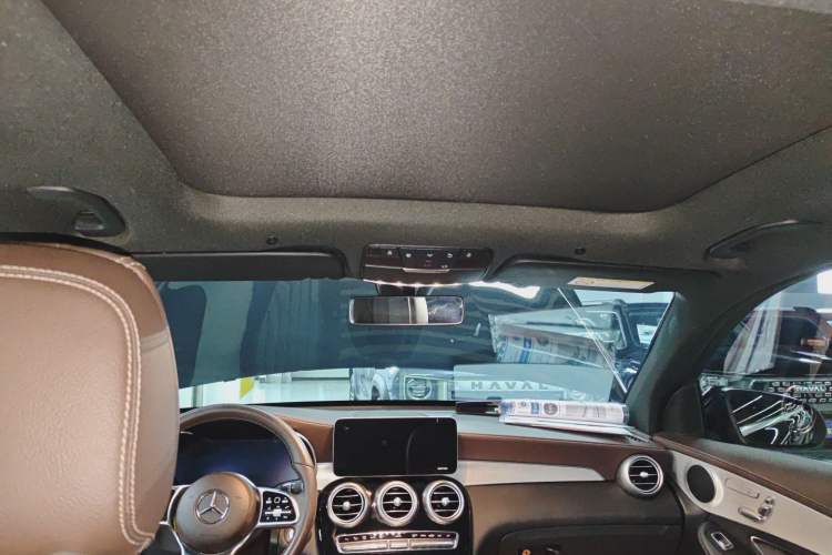 Used Mercedes-Benz GLC 2021 GLC 260 L 4MATIC Dynamic Edition Headliner