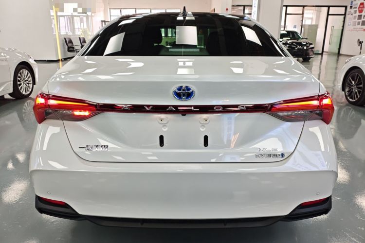 Used Toyota Avalon 2023 Dual-Motor 2.5L XLE Prestige Edition