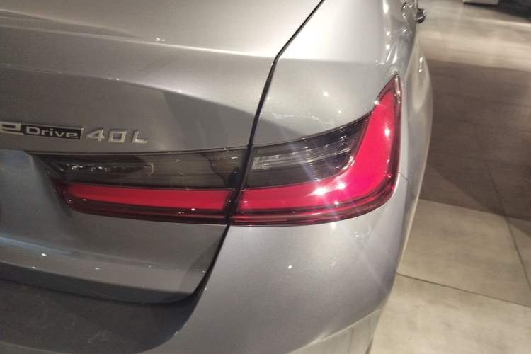 Used BMW i3 2023 eDrive 40 L Midnight Sports Package Right Rear Taillight