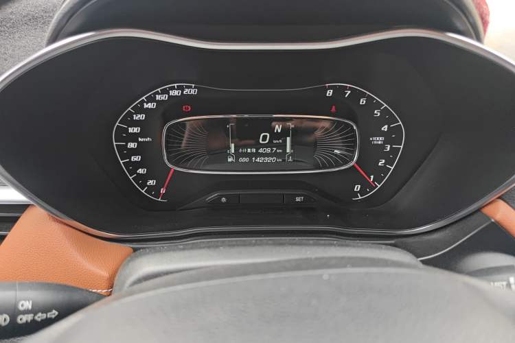 Used Baojun 510 2017 1.5L Automatic Luxury Model Odometer Close Up