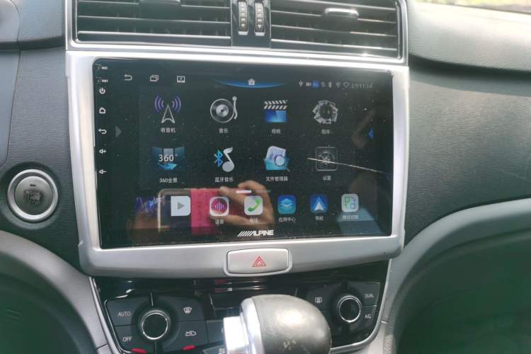 Used Haval H6 2015 Sport Edition 1.5T Automatic Two-Wheel Drive Luxury Model
