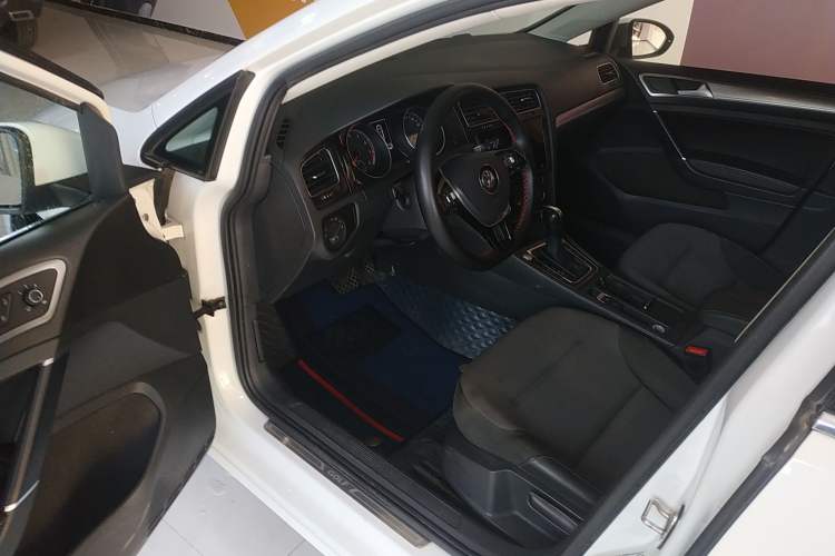 Used Volkswagen Golf 2020 Zhiai Edition 280TSI DSG Comfort Model