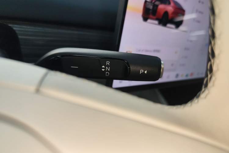 Used ONVO L60 2024 60 kWh Rear-Drive Version