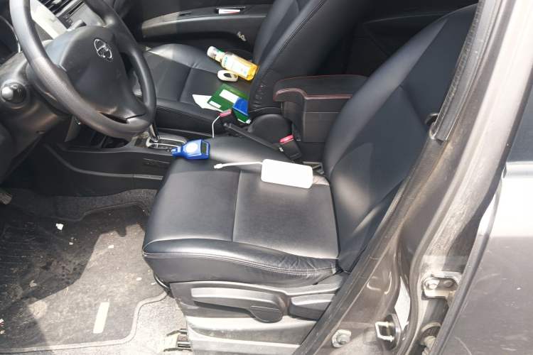 Used Nissan Livina 2013 1.6XE CVT Comfort Edition Left Front Seat